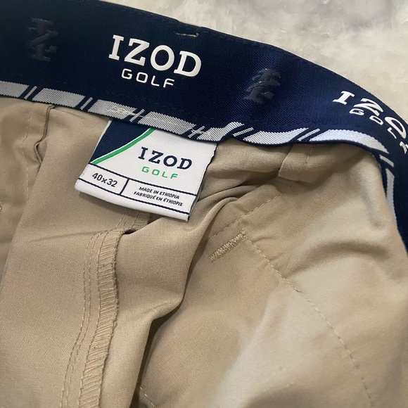 IZOD Men's Golf Swingflex Straight Fit Pant 40x32. Cool and comfortable - Picture 3 of 6